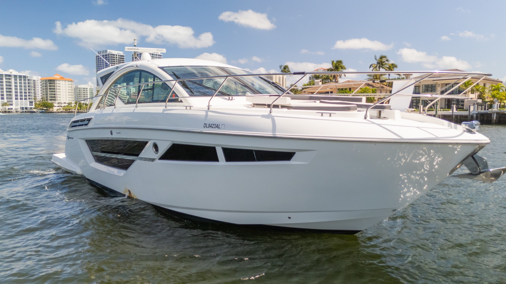 Yacht Photo 49